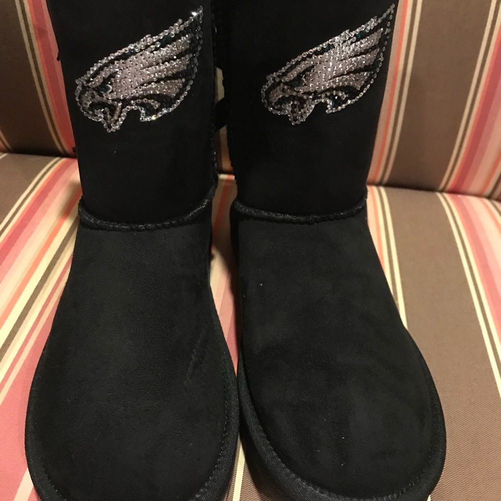 Eagles boots
